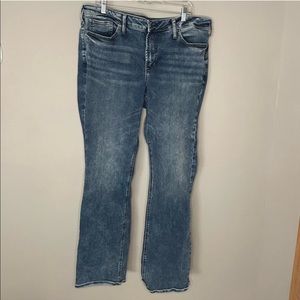 Silver Jeans Avery Slim Boot